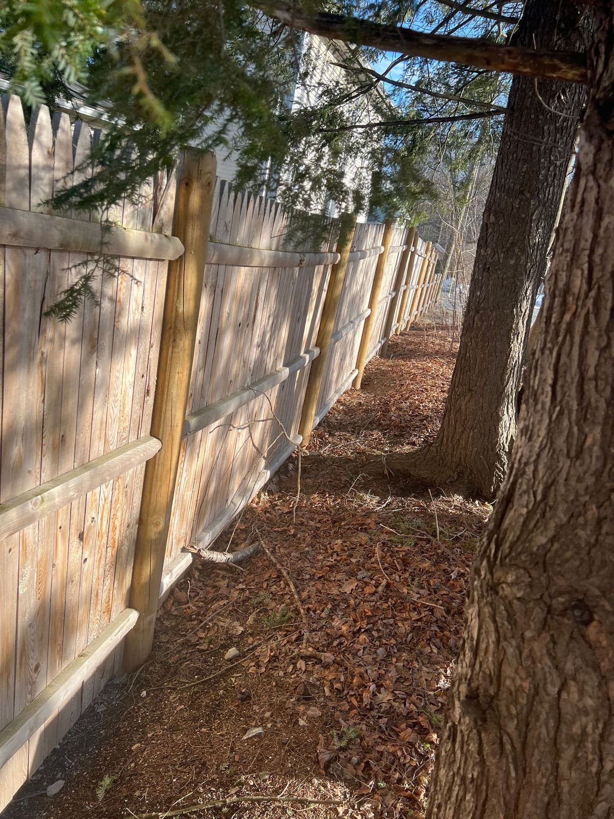Placed Right Fence job site in Southern NH